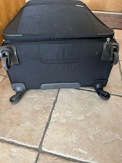 Large Black Samsonite Suitcase