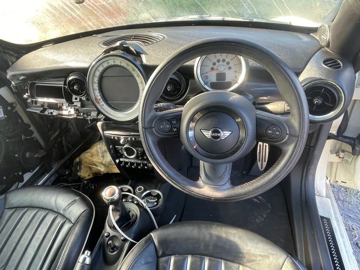 2012 Mini Cooper S Coupe  Breaking For Parts