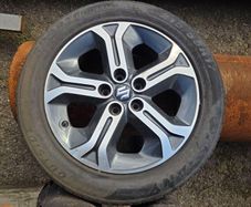 Suzuki Vitara wheel