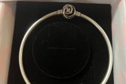 Pandora moments encircled clasp bangle-like new