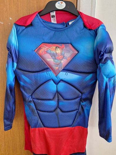 Superman costume - age 7-8 years