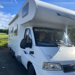 Motorhome- 7-Berth Challenger Genesis 45 (LHD)