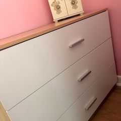 oak chest of drawers