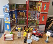 Kidcraft Everyday Heroes Wooden Play Set