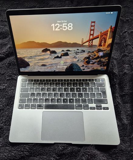 MacBook Air M1 13inch 8GB/256GB