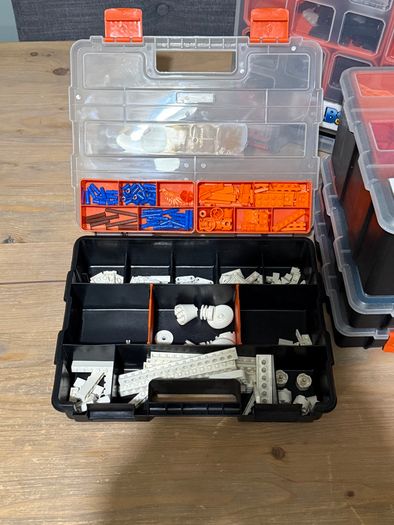 Lego - 17101 - BOOST Creative Toolbox