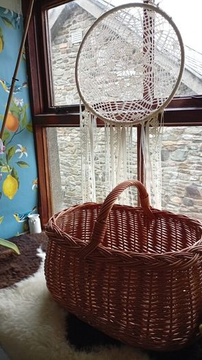NEW Wicker shopping basket, ideal for the car& top up shop, mushroom picking, picnic. The best quality, sturdy