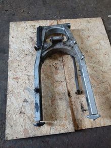 suzuki bandit swing arm