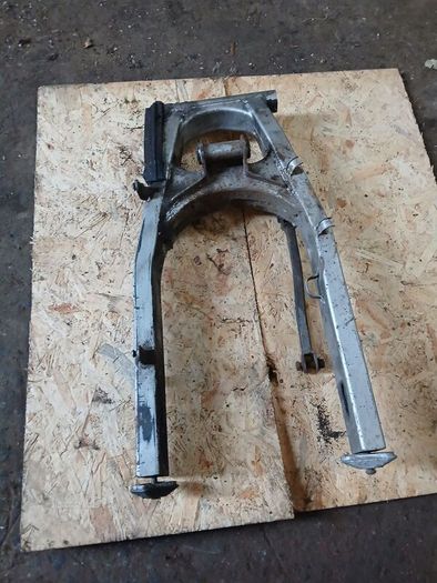 suzuki bandit swing arm