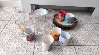 glasses cups Blows and plates free