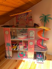 LOL Dollhouse