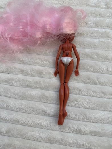 Hairdorables Hairmazing Prom Perfect Fashion Doll WIllow Just Play Pink Hair Used Please see photos