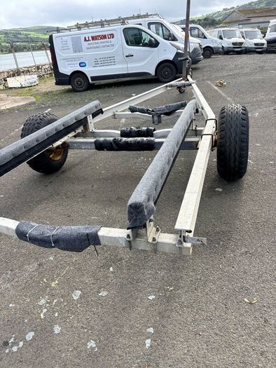 Boat trailer