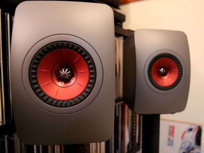 KEF LS50 Meta - Titanium as new pristine legendary LS50 bookshelf loudspeaker. Equipped with the 12th generation Uni-Q