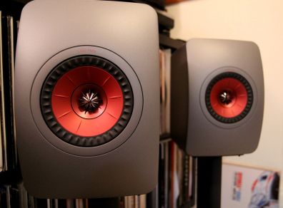 KEF LS50 Meta - Titanium as new pristine legendary LS50 bookshelf loudspeaker. Equipped with the 12th generation Uni-Q