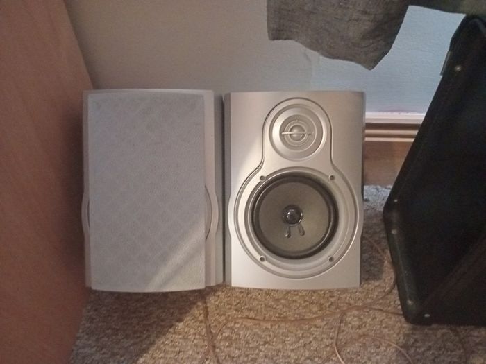 wharfdale shelf speakers