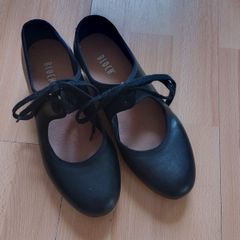Tap shoes