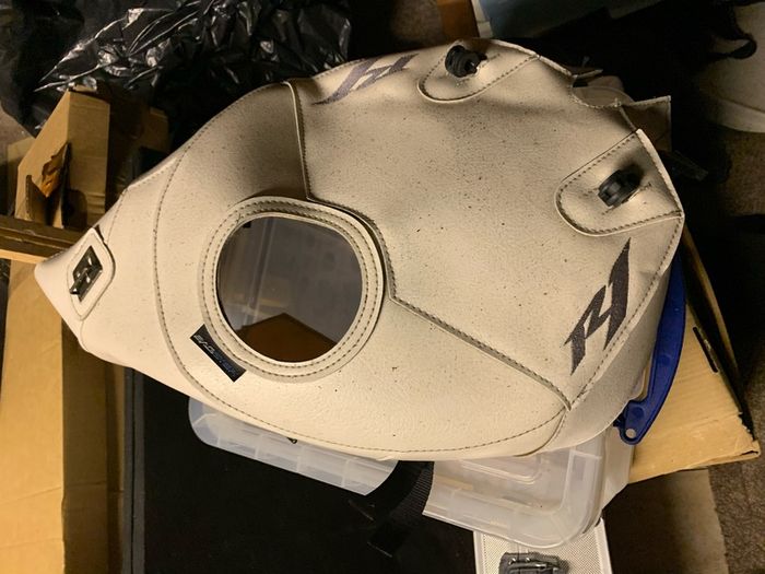 yamaha r1 tank cover