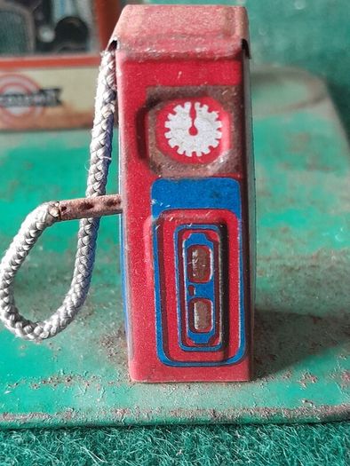 1930 garage toy tin plate
