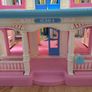 Fisher Price Vintage loving family doll house Image 2