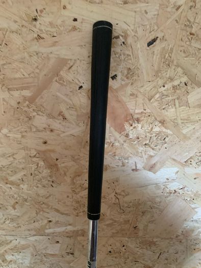 Pine meadow Golf putter (RH) (R-Flex)