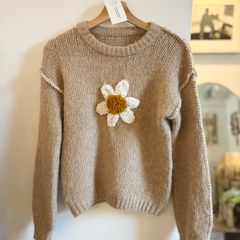 Mix wool jumper with handwoven flower