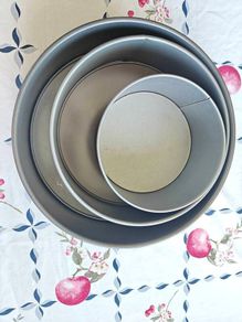 cake tins