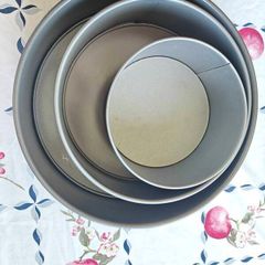 cake tins