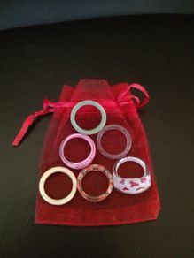 Selection of 6 Kids Plastic Rings with Gift Bag. Free Postage!