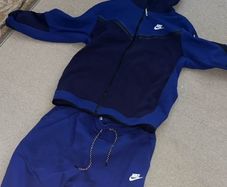 Nike tech fleece