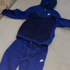 Nike tech fleece