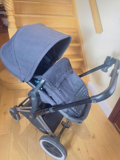 Cybex Priam Platinum with footmuff and car seat Cybex Cloud Q