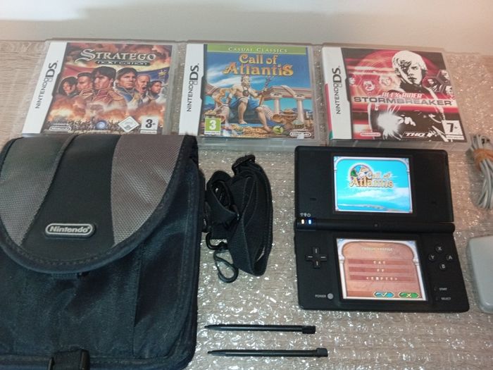 Nintendo Dsi In Black With Games And Official Carry Case