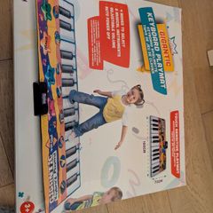 gigantic keyboard playmat