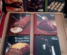 Joblot of Seven Good Cook Vintage Books (3 photos)