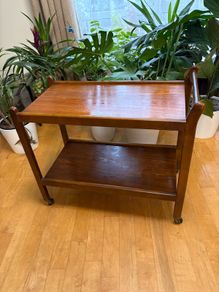 Vintage Two Tier Serving Trolley Exquisite Mid-century Teak Bar Drinks Trolley