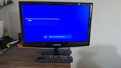 Samsung 19" Monitor  TV with Remote