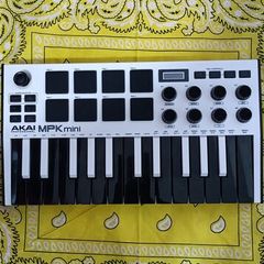 Akai MPK Mini Amazing Condition