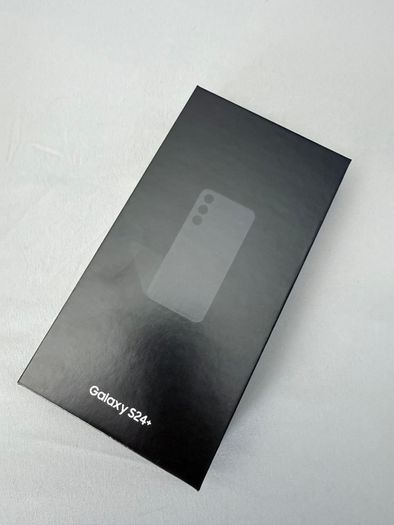 Samsung S24+ Mint Condition + Premium Bundle