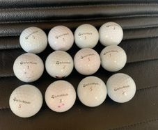 (12) Taylormade TP5 golf balls