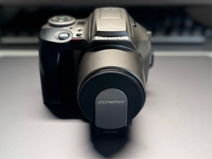 Olympus is-300