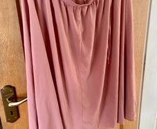 Dusky pink skirt size 22