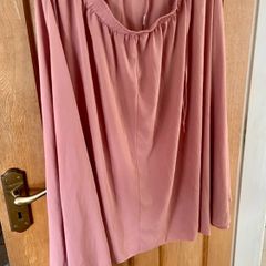 Dusky pink skirt size 22