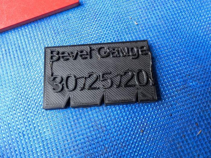 Honing Guide + Bevel Gauge