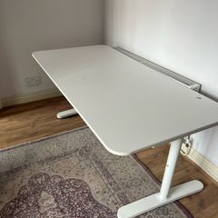 IKEA adjustable table