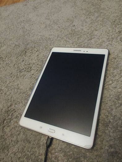 Galaxy Tab SM-T550 , 16gb / 1.5gb Black or  White
