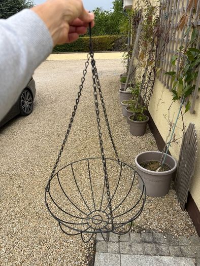 Metal Hanging Basket