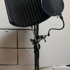 microphone studio stand