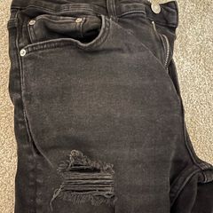 Ripped Skinny Jeans