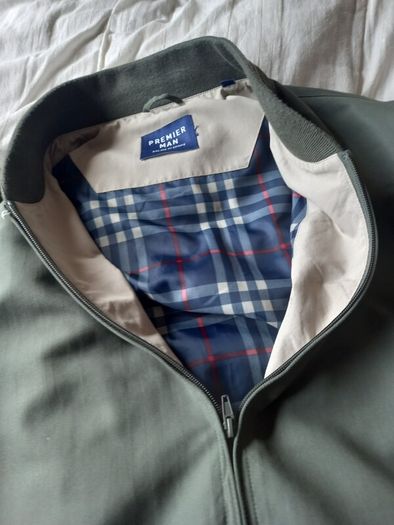 Premier Mans jacket, size large.